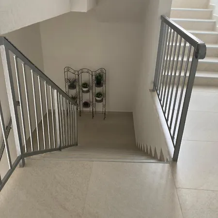 Emmi Apartament *